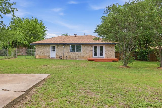 309 Kessler Drive, Granbury, TX 76048