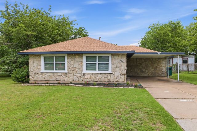 309 Kessler Drive, Granbury, TX 76048