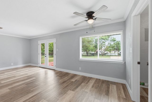 309 Kessler Drive, Granbury, TX 76048