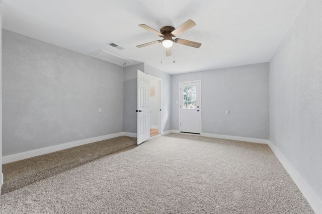 309 Kessler Drive, Granbury, TX 76048