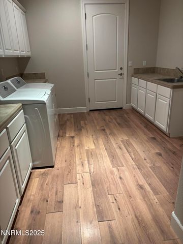 134 DENIO, Dayton, NV 89403