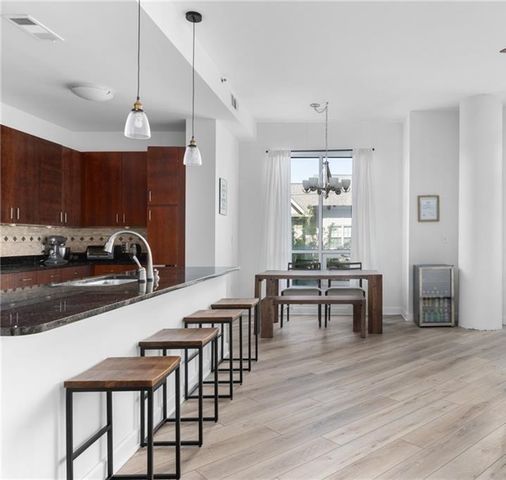 711 Cosmopolitan Drive 207, Atlanta, GA 30324