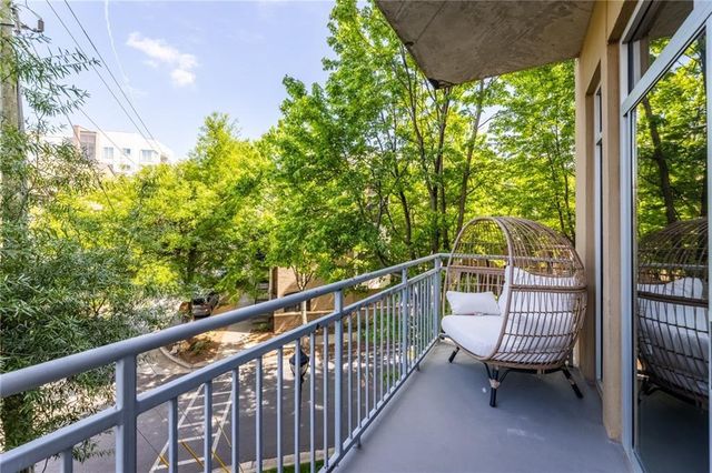 711 Cosmopolitan Drive 207, Atlanta, GA 30324
