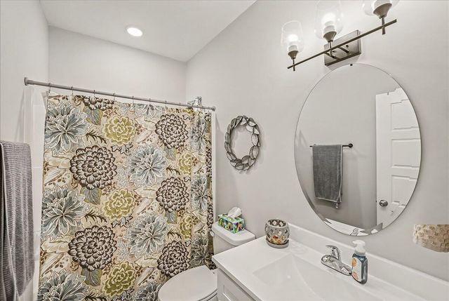 110 Hackberry Court, Frankfort, KY 40601