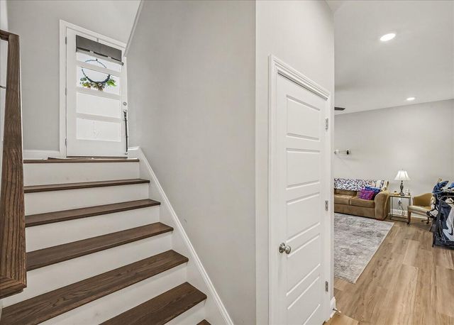 110 Hackberry Court, Frankfort, KY 40601
