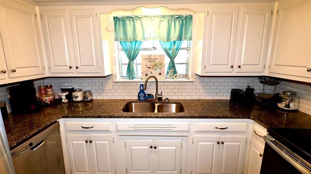 7613 NW 28th Street, Bethany, OK 73008