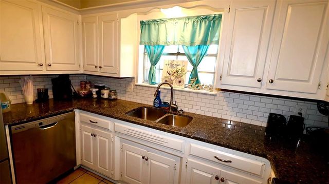 7613 NW 28th Street, Bethany, OK 73008