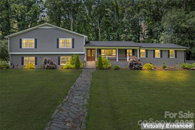 108 Brookmeade Drive, Statesville, NC 28625