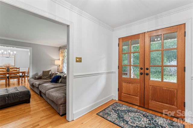 108 Brookmeade Drive, Statesville, NC 28625