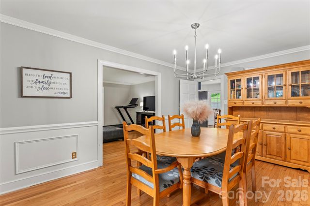 108 Brookmeade Drive, Statesville, NC 28625