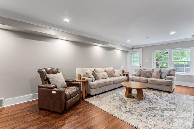 108 Brookmeade Drive, Statesville, NC 28625