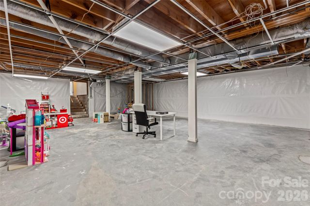 108 Brookmeade Drive, Statesville, NC 28625