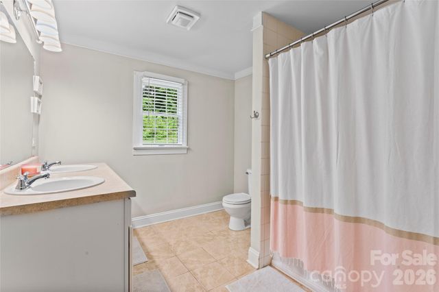 108 Brookmeade Drive, Statesville, NC 28625