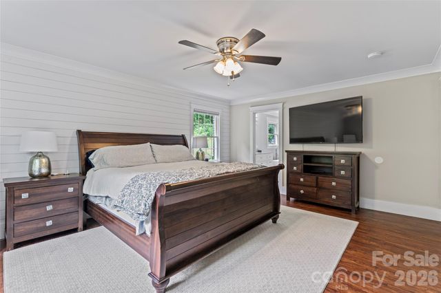 108 Brookmeade Drive, Statesville, NC 28625