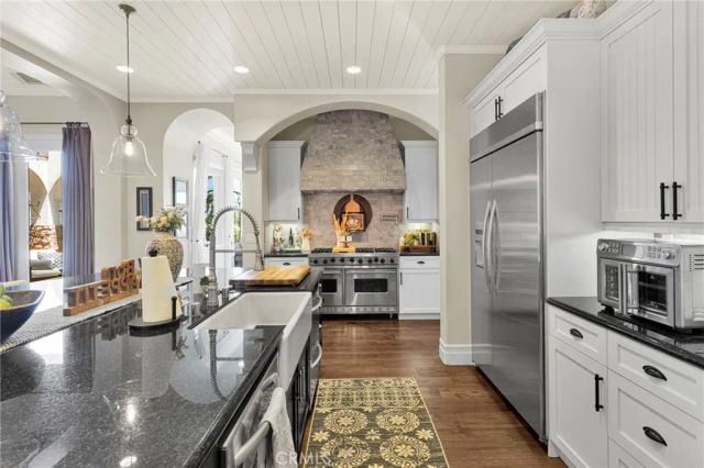 8311 Macron, Oak Hills, CA 92344