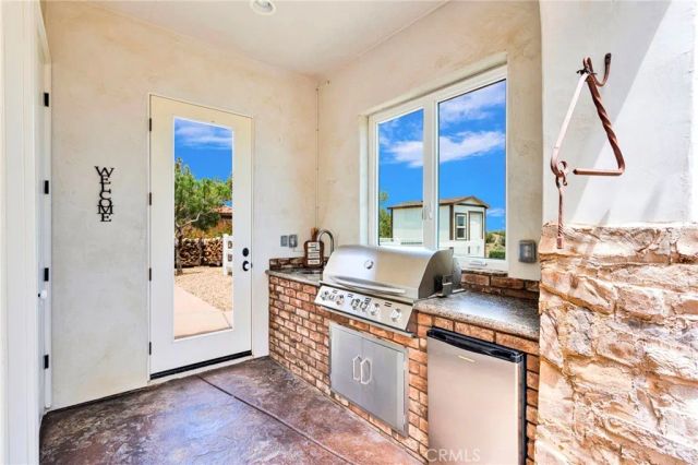 8311 Macron, Oak Hills, CA 92344