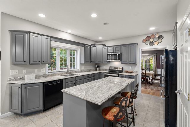 150 Sprague, Northbridge, MA 01534