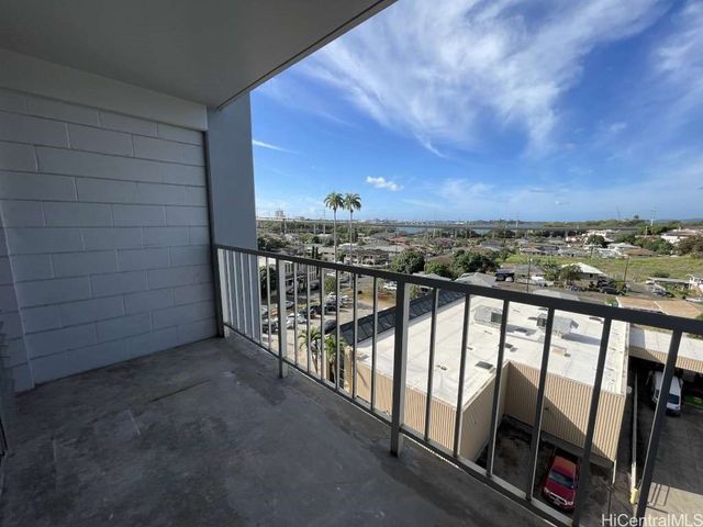 99-60 Kauhale Street 704, Aiea, HI 96701