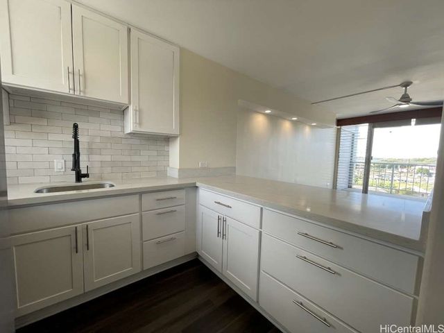 99-60 Kauhale Street 704, Aiea, HI 96701