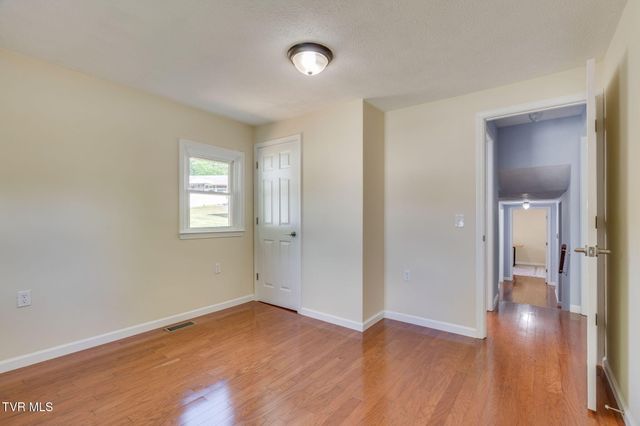 306 Hemlock Street, Mount Carmel, TN 37645