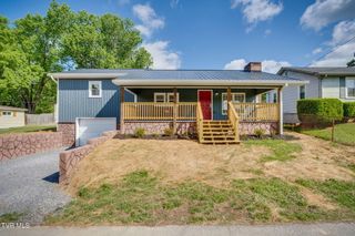 306 Hemlock Street, Mount Carmel, TN 37645