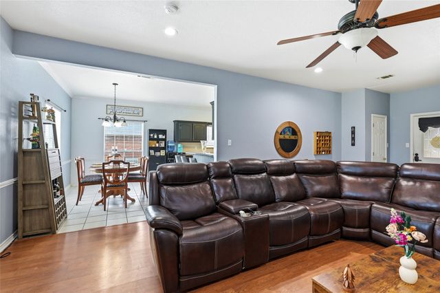 408 Sunshine Trail, Bells, TX 75414