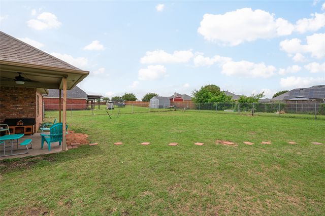 408 Sunshine Trail, Bells, TX 75414