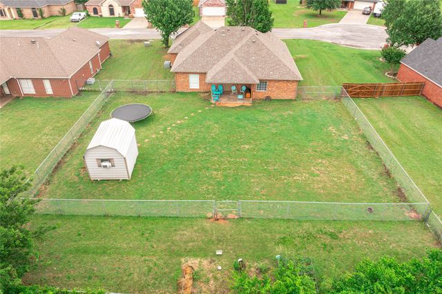 408 Sunshine Trail, Bells, TX 75414