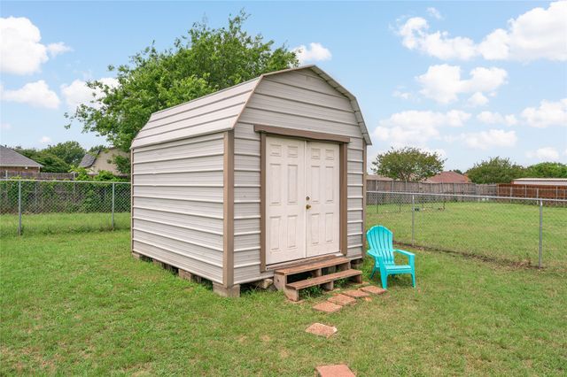 408 Sunshine Trail, Bells, TX 75414