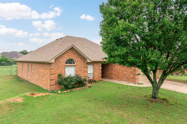 408 Sunshine Trail, Bells, TX 75414