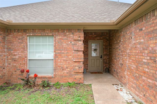 408 Sunshine Trail, Bells, TX 75414
