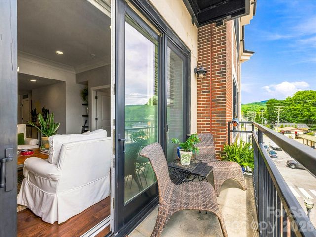 29 W French Broad Street 316, Brevard, NC 28712