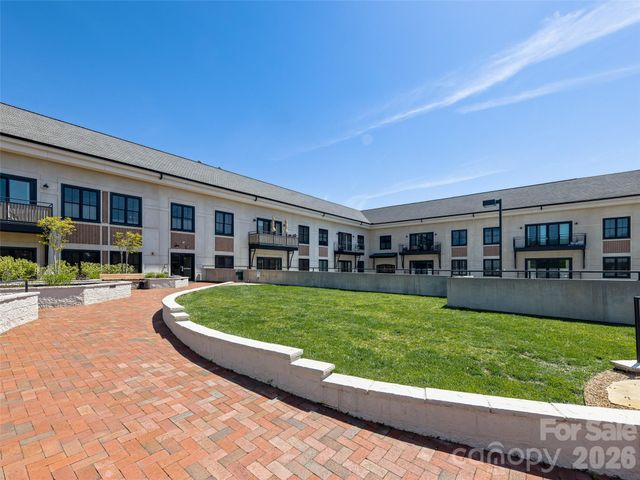 29 W French Broad Street 316, Brevard, NC 28712