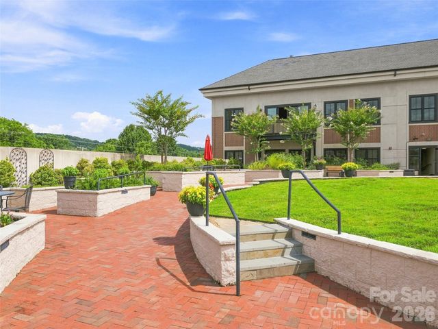 29 W French Broad Street 316, Brevard, NC 28712