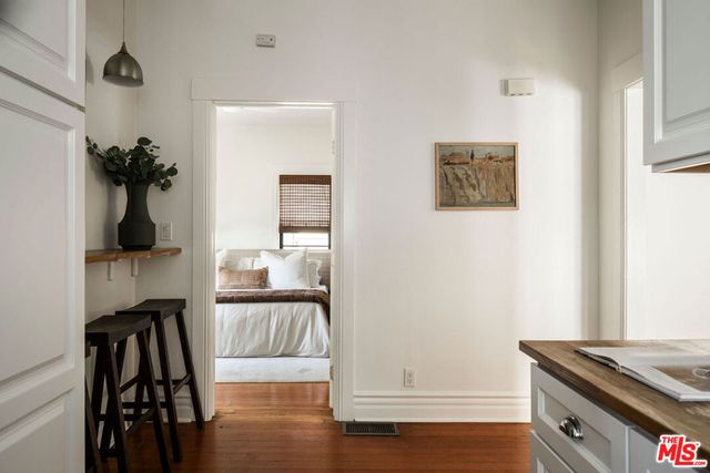 2128 W 30th Street, Los Angeles, CA 90018