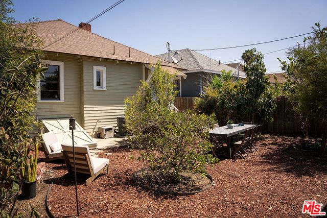 2128 W 30th Street, Los Angeles, CA 90018