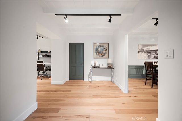 11305 Valley Spring Lane, Studio City, CA 91602