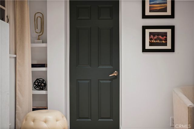 11305 Valley Spring Lane, Studio City, CA 91602