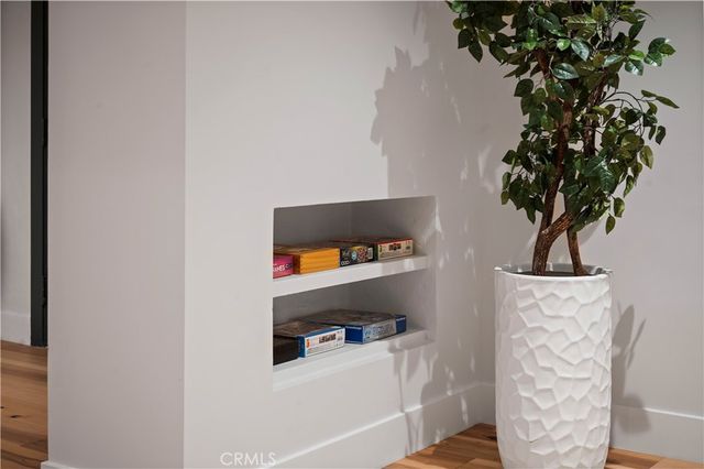 11305 Valley Spring Lane, Studio City, CA 91602