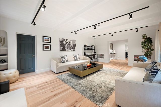 11305 Valley Spring Lane, Studio City, CA 91602