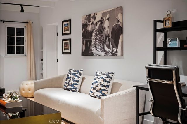 11305 Valley Spring Lane, Studio City, CA 91602