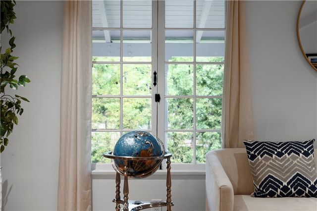 11305 Valley Spring Lane, Studio City, CA 91602