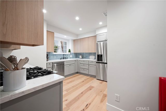 11305 Valley Spring Lane, Studio City, CA 91602