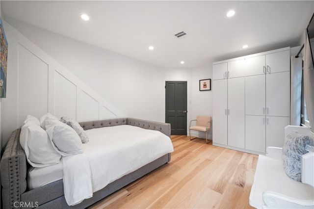 11305 Valley Spring Lane, Studio City, CA 91602