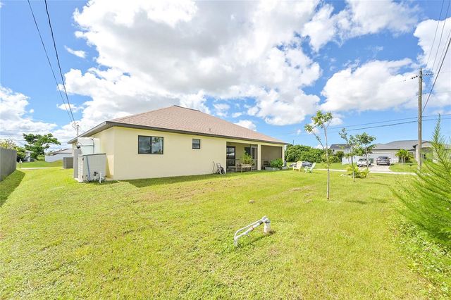 217 NE 20TH TERRACE, Cape Coral, FL 33909
