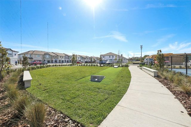 7612 DEER VALLEY CIRCLE 70, Tampa, FL 33635