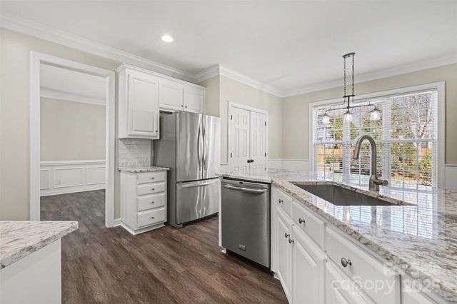 9529 Numenore Drive, Charlotte, NC 28269