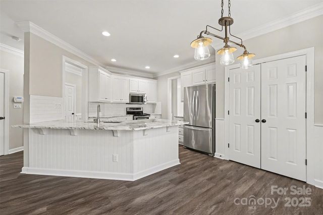 9529 Numenore Drive, Charlotte, NC 28269