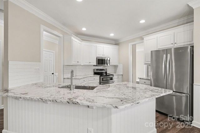 9529 Numenore Drive, Charlotte, NC 28269