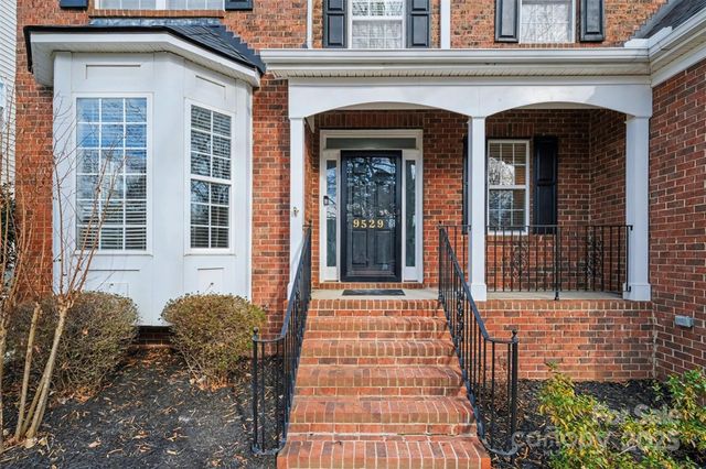 9529 Numenore Drive, Charlotte, NC 28269